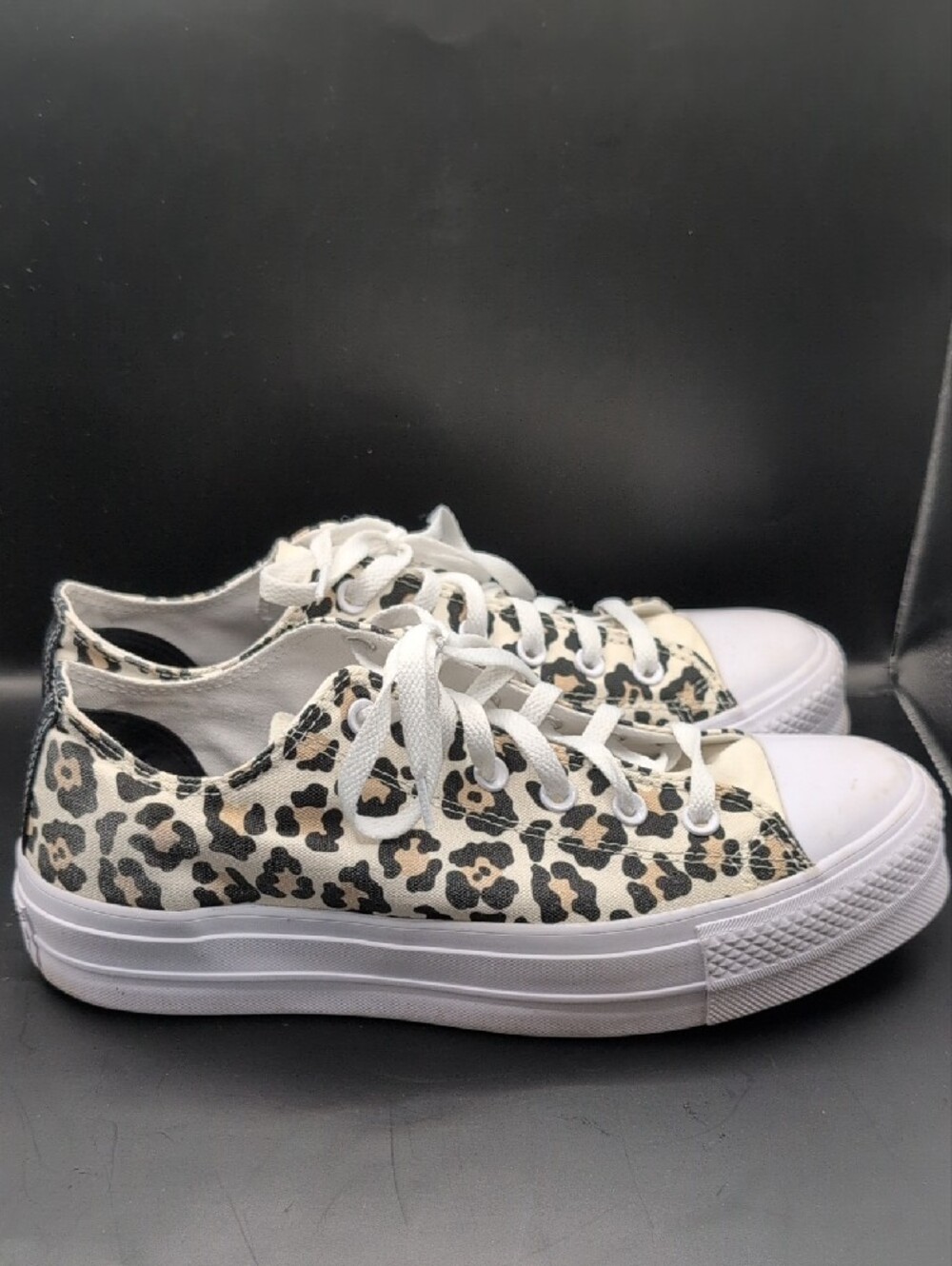 CONVERSE Chuck Taylor All Star 70 Ox Low Top Leopard Print Sneakers Skze 10.5 - Picture 4 of 12